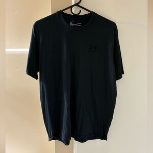 Under Armour Loose Fit Men's Black Short Sleeve Tee